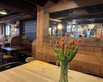 The Ship Inn - St. Austell