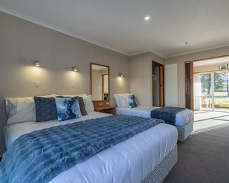 Parklands Motel - Te Anau - Bedroom
