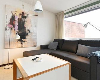 6 person holiday home in Henne - Henne Strand - Sala de estar