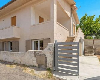 Estay - Domus Bellighedda - Santa Caterina - Gebäude