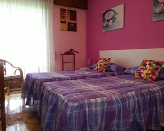 Hostal Mesón del Barro - Pamplona - Camera da letto