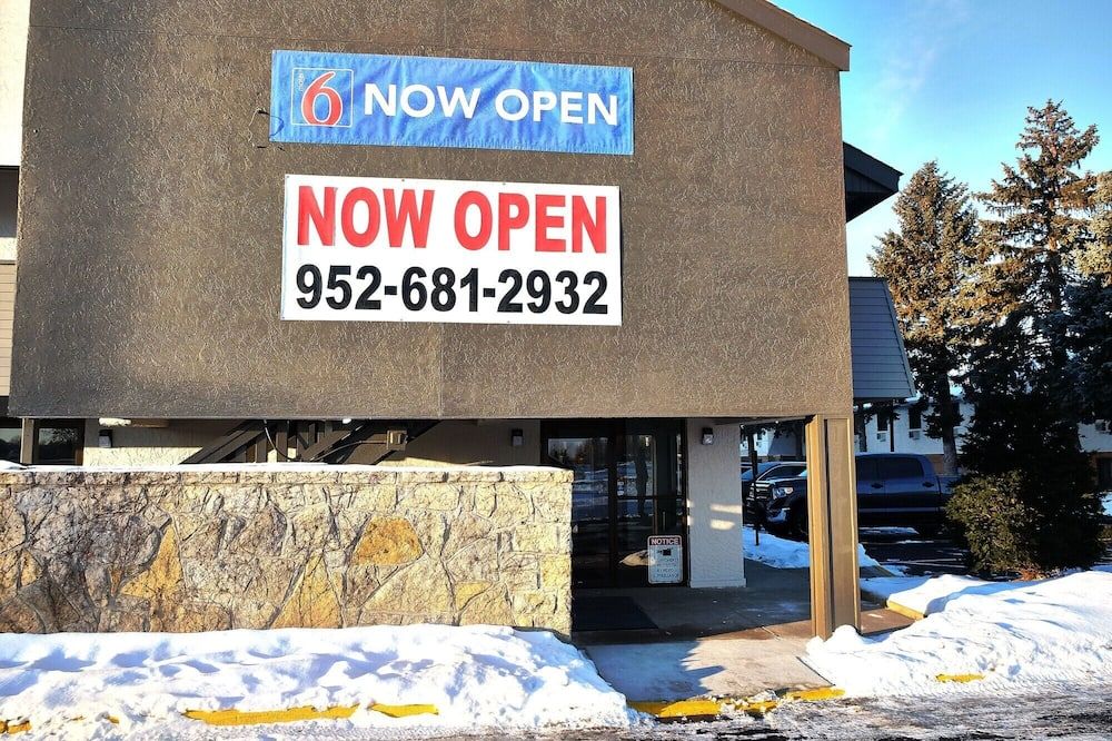 Motel 6 Burnsville, MN