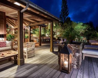 Villa Nahma 4BR in Vitet by Personal Villas - Lush Tropical Paradise - Grand Cul-de-Sac - Patio