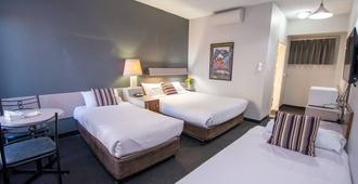Midcity Motor Lodge - Orange - Bedroom