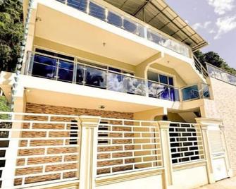 Villa Nuwa (Casa Jamie) - Samana - Bâtiment