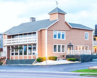 Travelodge by Wyndham South Burlington - South Burlington - Edificio
