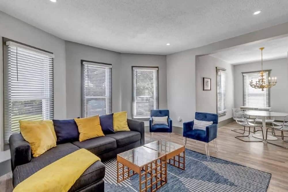 DT Historic Home - Walk to the Stadium and Dailys! - ג'קסונוויל - סלון