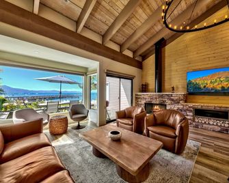 Lakeland Village 620 - Beachfront Bliss - South Lake Tahoe - Vardagsrum
