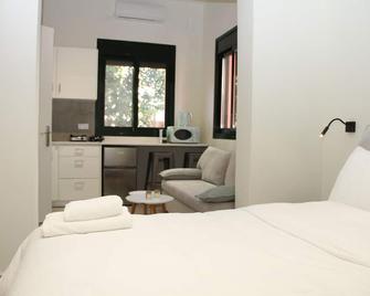 Pirgos Warm Studio for 3 by MPS - Pyrgos - Schlafzimmer