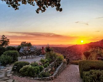 The Patrician Hollywood Universal - Pasadena - Outdoors view