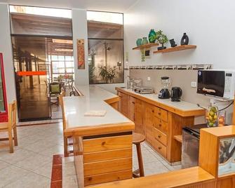 Hostal Montecarlo - Camaná - Cocina