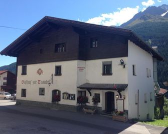Gasthof Zur Traube - Pettneu Am Arlberg - Clădire