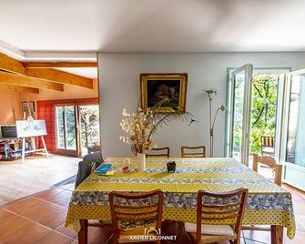 Le Petit Paradis - Prémian - Comedor