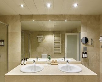 Aparthotel Mariano Cubi Barcelona - ברצלונה