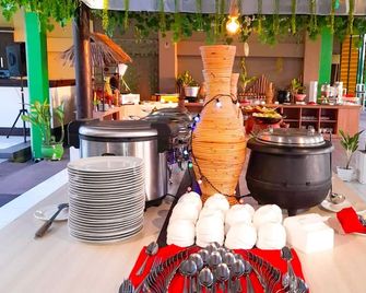 Grand Madani Hotel - Mataram