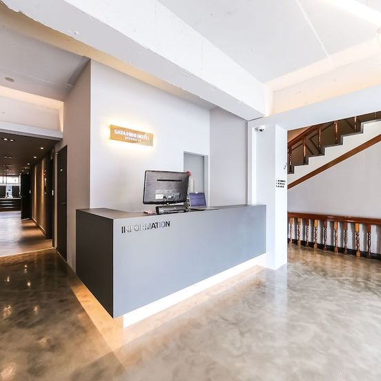 Front desk view of Gaya Mini Hotel
