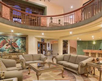 Sonoran Sea Resort Beachfront Condo E203 - Puerto Peñasco - Sala d'estar