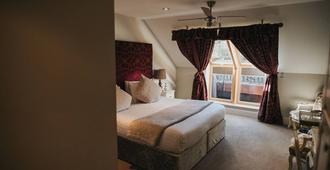 Hall Farm Hotel And Restaurant - Grimsby - Bedroom