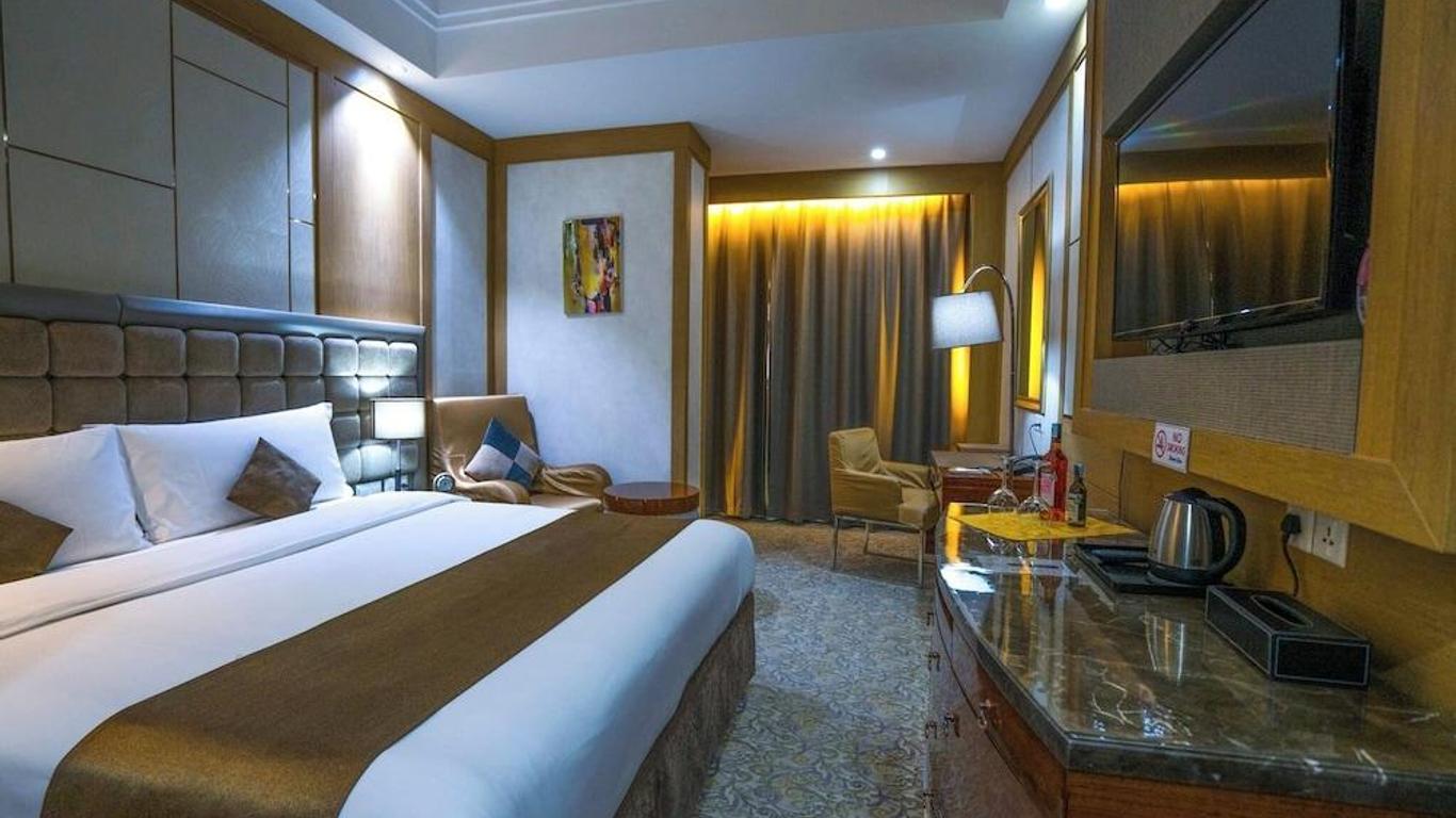 Royal Mountain Hotel