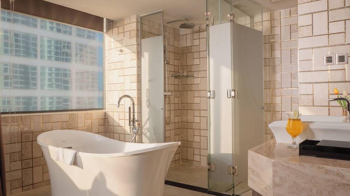 V Hotel Nha Trang