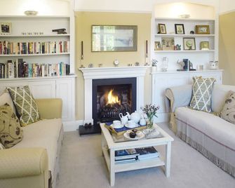 Little Orchard Bed and Breakfast Chichester - Chichester - Sala de estar