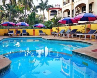 Krish Hotel Baga - Baga - Piscine