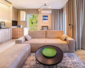 Cozy 2-bedroom apartment with lake view in Gizycko - Giżycko - Σαλόνι