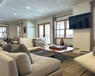 Rocky Mountain Lakefront Home close to Denver - Georgetown - Sala de estar