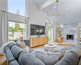 The Jewel-Modern Retreat, Hot Tub, Night Life - Dallas - Sala