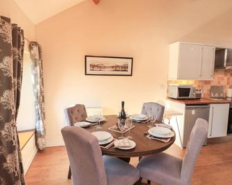 Stable Cottage - Wigton - Dining room