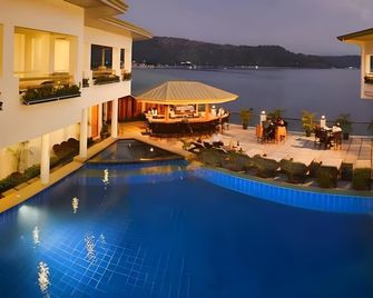 Mangrove Resort Hotel - Subic - Piscine