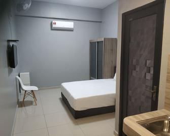 Reno Hotel Ipoh - Ipoh - Bedroom