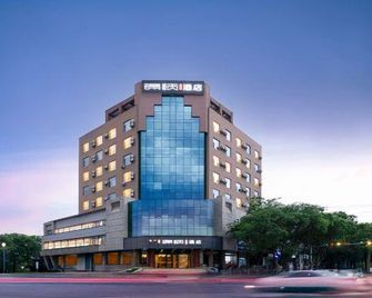 Jinyi Hotel (Hohhot Agricultural University ) - Hohhot - Edificio