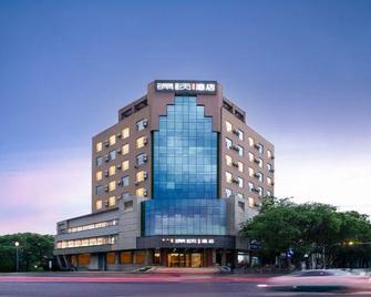 Jinyi Hotel (Hohhot Agricultural University ) - Hohhot - Building