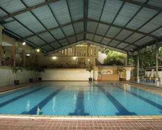 The Cipaku Garden Hotel - Bandung - Uima-allas