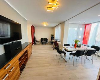 Allgäuhotel Memmingen Nord - Memmingen - Dining room