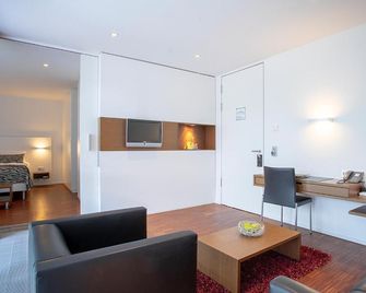 Becker´s Hotel & Restaurant - טרייר - סלון