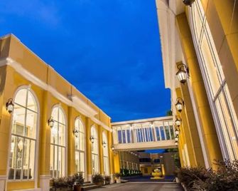 S Bangkok Hotel, Navamin - Mueang Nonthaburi - Edificio