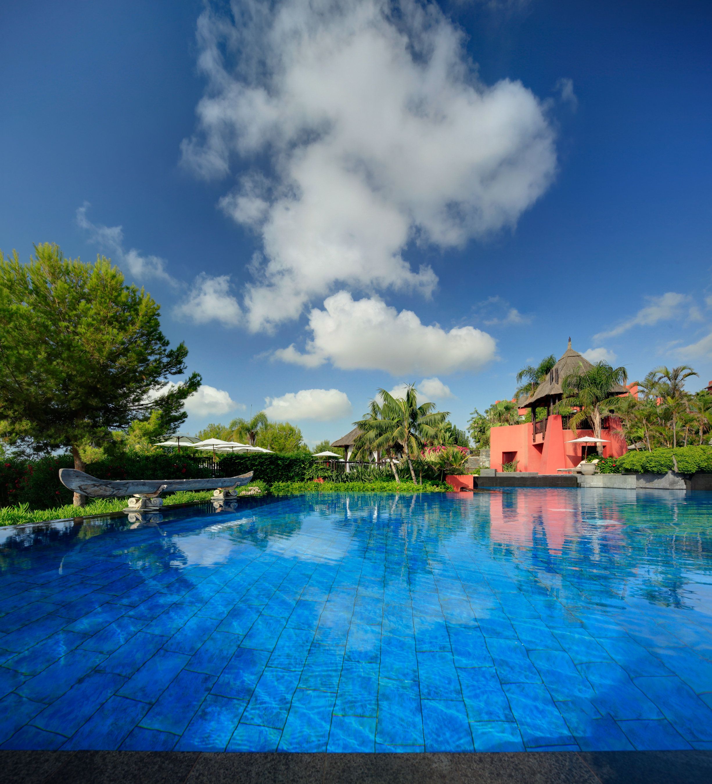 Asia Gardens Hotel Thai Spa, a Royal Hideaway Hotel desde $232