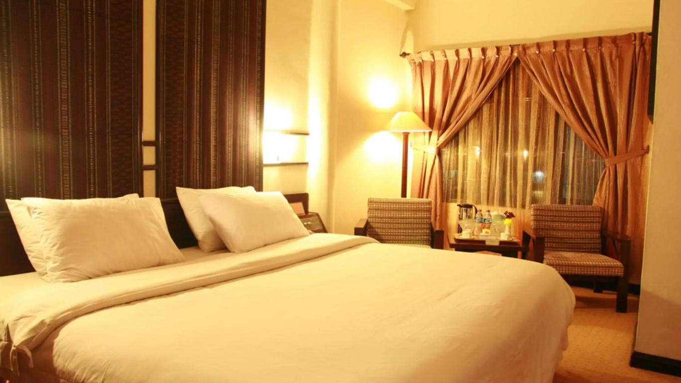 Hotel Sibayak International