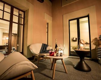 فندق دي فوياجير بوتيك - لوزان - غرفة معيشة