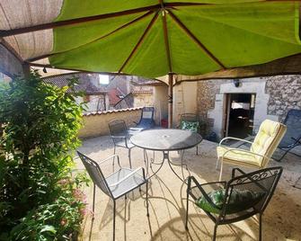 Maison Le Troubadour - Ribérac - Patio