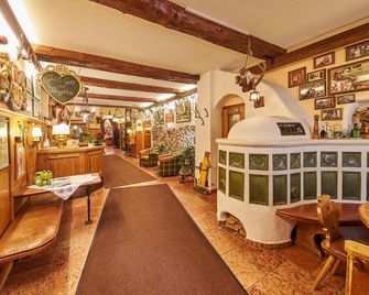 Hotel Lebzelter - Zell am See - Bar