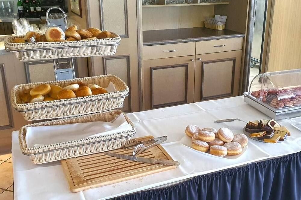 Panorama Hotel Oberwiesenthal - Oberwiesenthal - Buffet