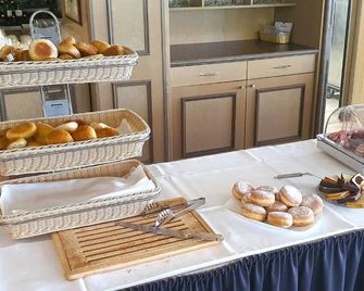 Panorama Hotel Oberwiesenthal - Oberwiesenthal - Buffet