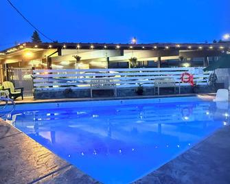 Timbers Inn And Suites - Ashland