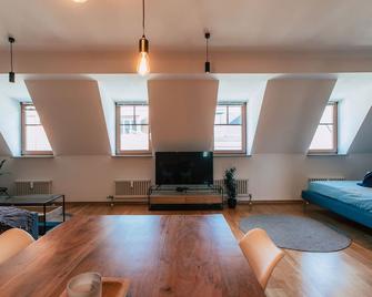 Big Relaxing 2-room apartment with kitchen - Luga Homes - Nikolaikirche - Taucha - Living room