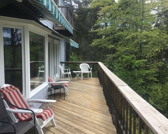 Superb 5 Bedroom Home with 3 and a half baths on 5+ Acres- Dock and Water View. - Edgecomb - Balcony