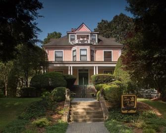 The Lion and the Rose Bed and Breakfast - Asheville - Byggnad