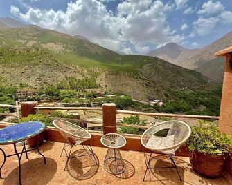 Aux Lumieres Du Toubkal - Imlil - Balcony